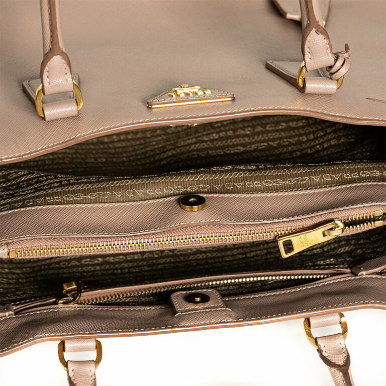 Túi xách Prada Nude Beige Saffiano Lux Leather Medium Middle Zip Tote PR0003