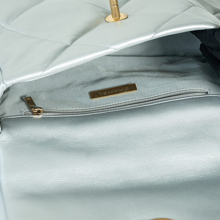Túi xách Chanel C19 Small Flap Bag C23