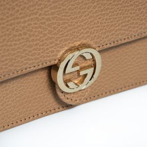 Túi xách Gucci Beige Interlocking G Clutch Crossbody Bag G00057