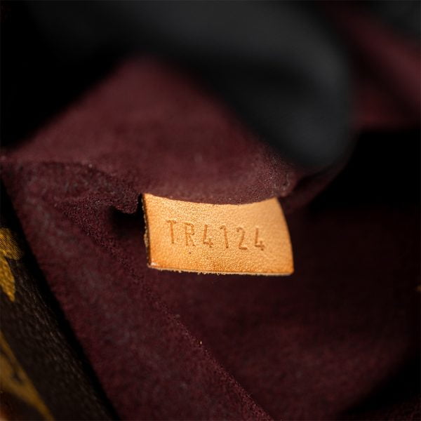 Louis Vuitton Monogram Canvas Montaigne Bag LV00082