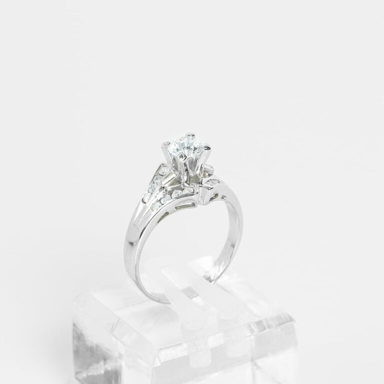 Nhẫn kim cương 610-1.160 (5.1 VS1-F) KGI2318120