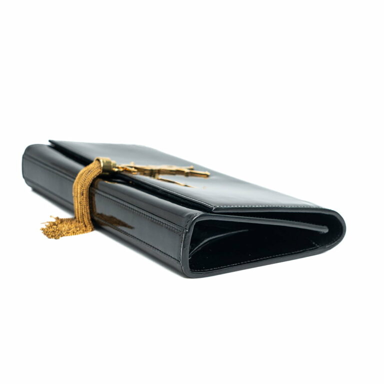 Saint Laurent Cassandre Clutch in Black Patent Leather CAS2330007