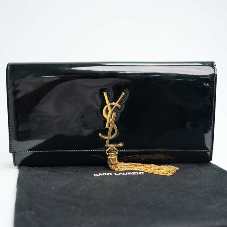 Saint Laurent Cassandre Clutch in Black Patent Leather CAS2330007