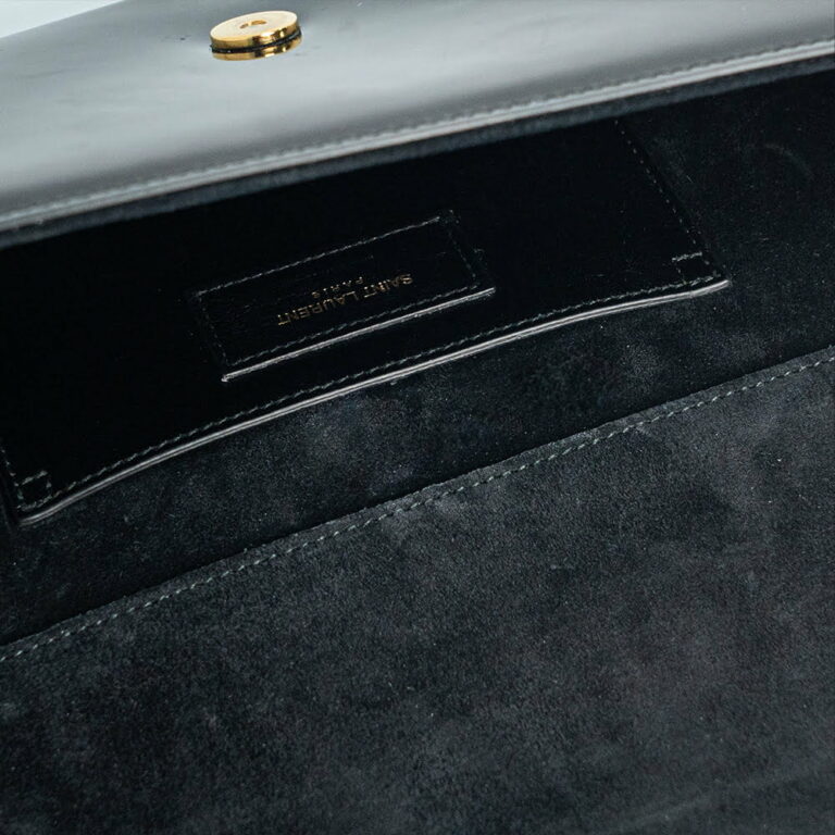 Saint Laurent Cassandre Clutch in Black Patent Leather CAS2330007