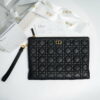 Medium Dior Caro Daily Pouch KYG2334835