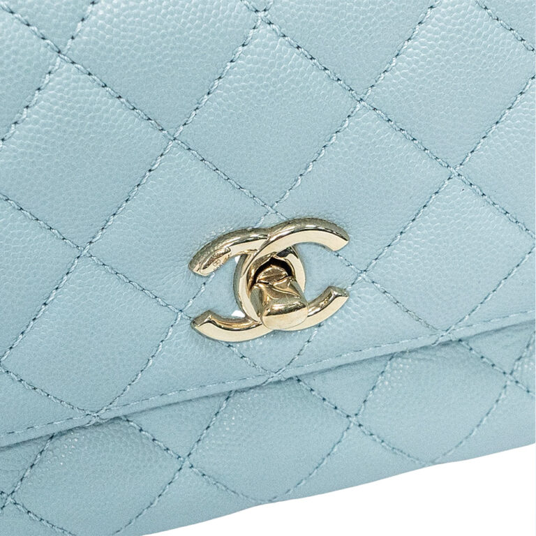 Túi xách Chanel Coco 9.5 Caviar màu xanh CAS2402964