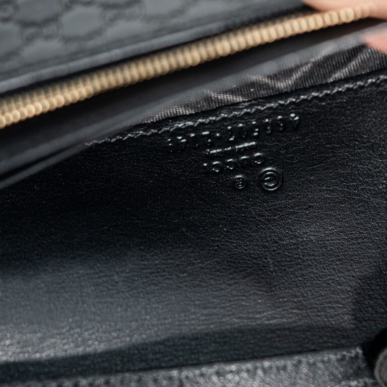 Túi xách Gucci Women's Leather Micro GG Gucissima Mini Crossbody Wall