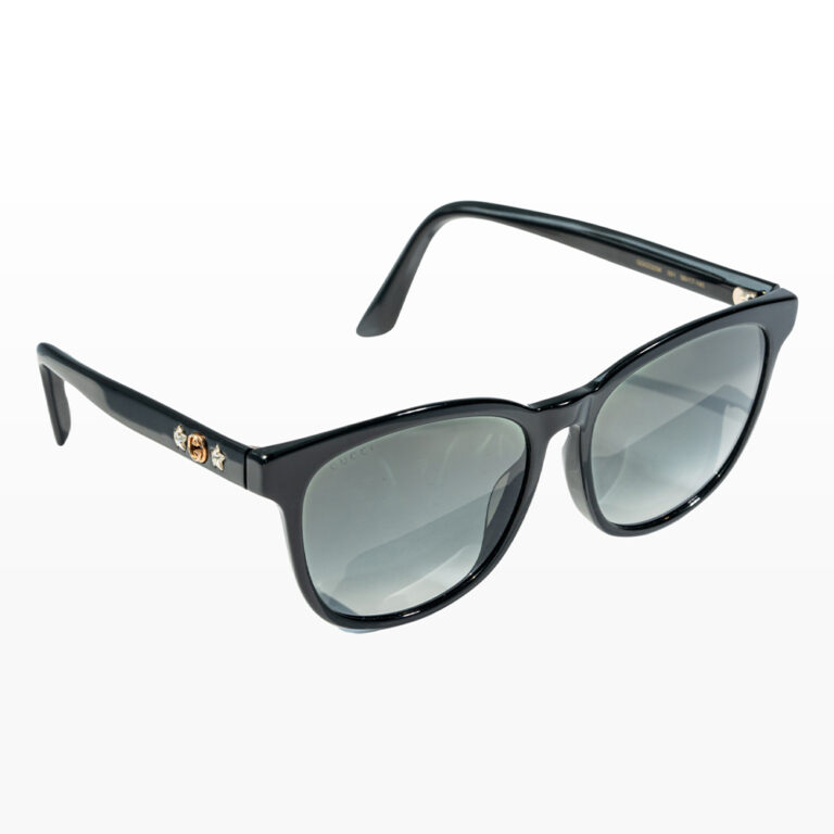 Kính mát Gucci Grey Square Sunglasses KVC2407717