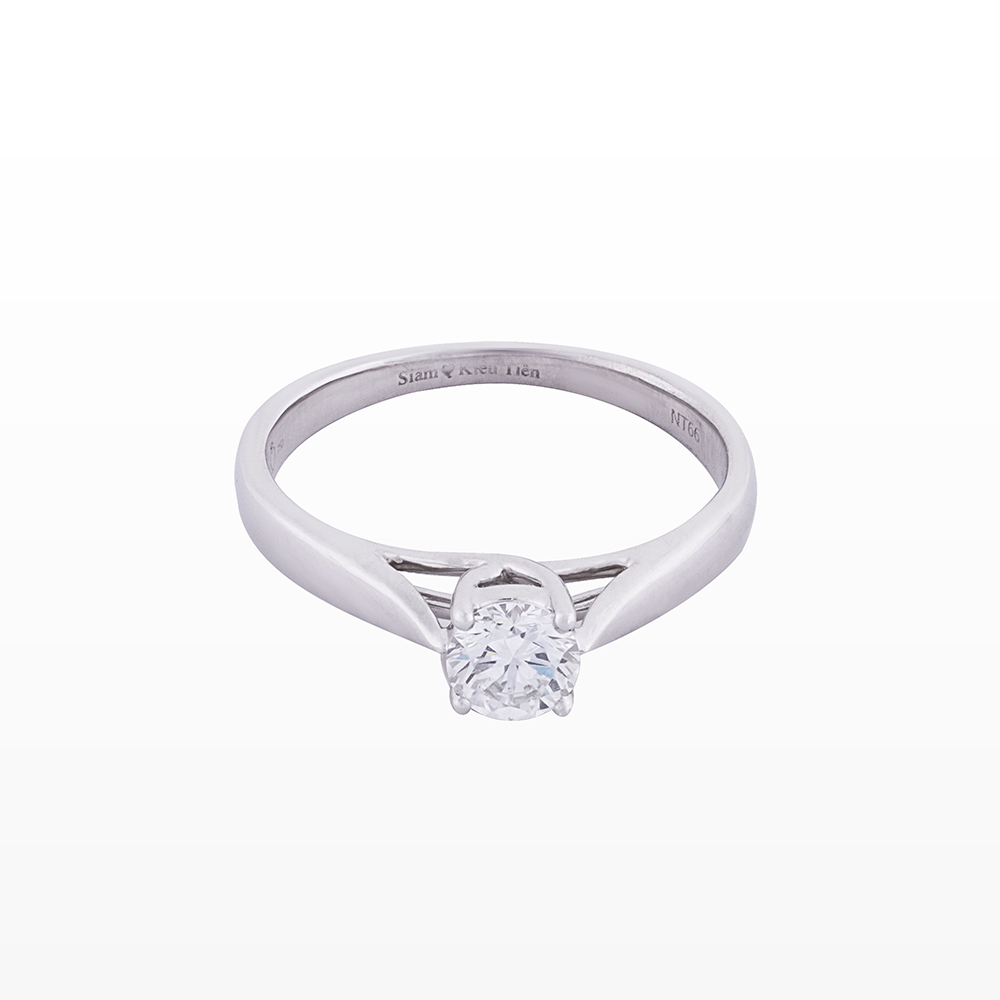 Nhẫn kim cương HLV 700 0.674C NI 10
