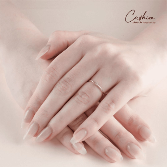 Trang sức kim cương đơn giản tại Cashion