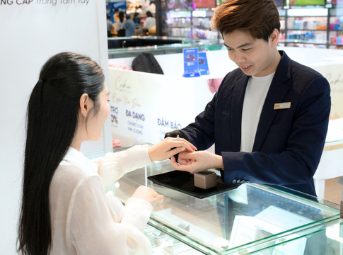 Tính thanh khoản của kim cương: Dễ hay khó?