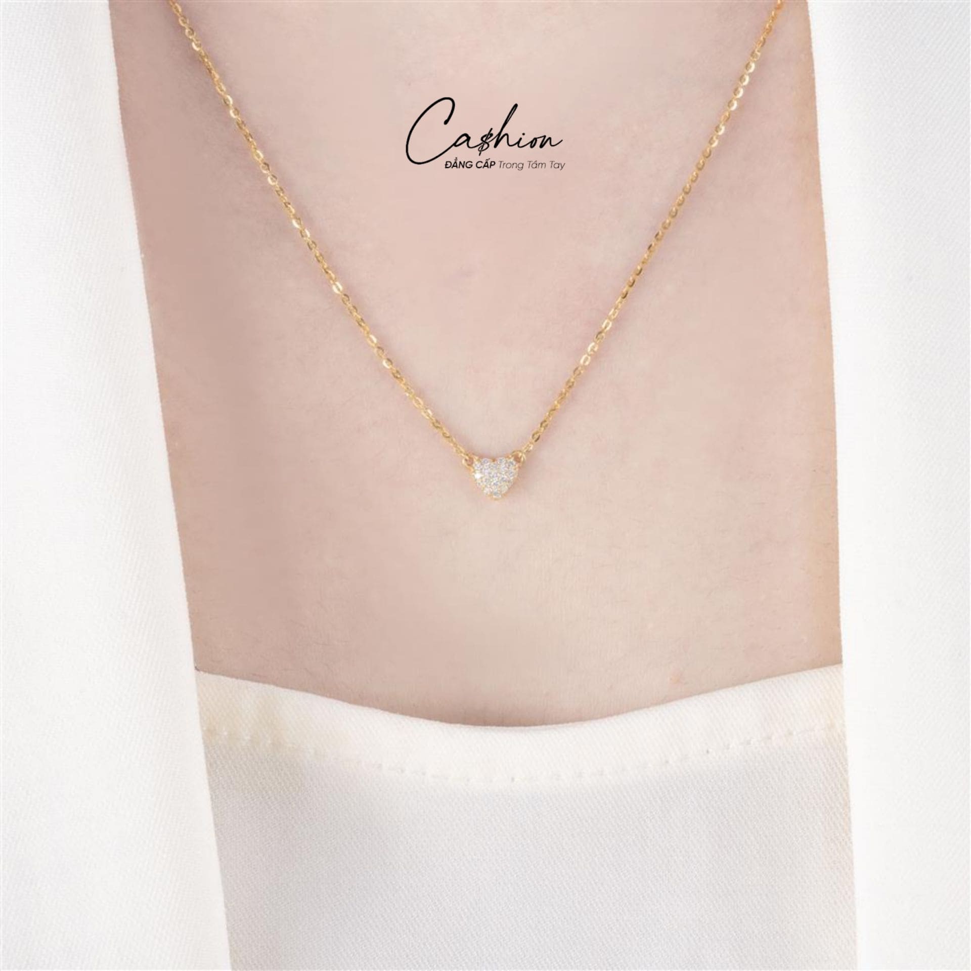 Ảnh: Dây chuyền vàng kim cương tim đơn Lời yêu