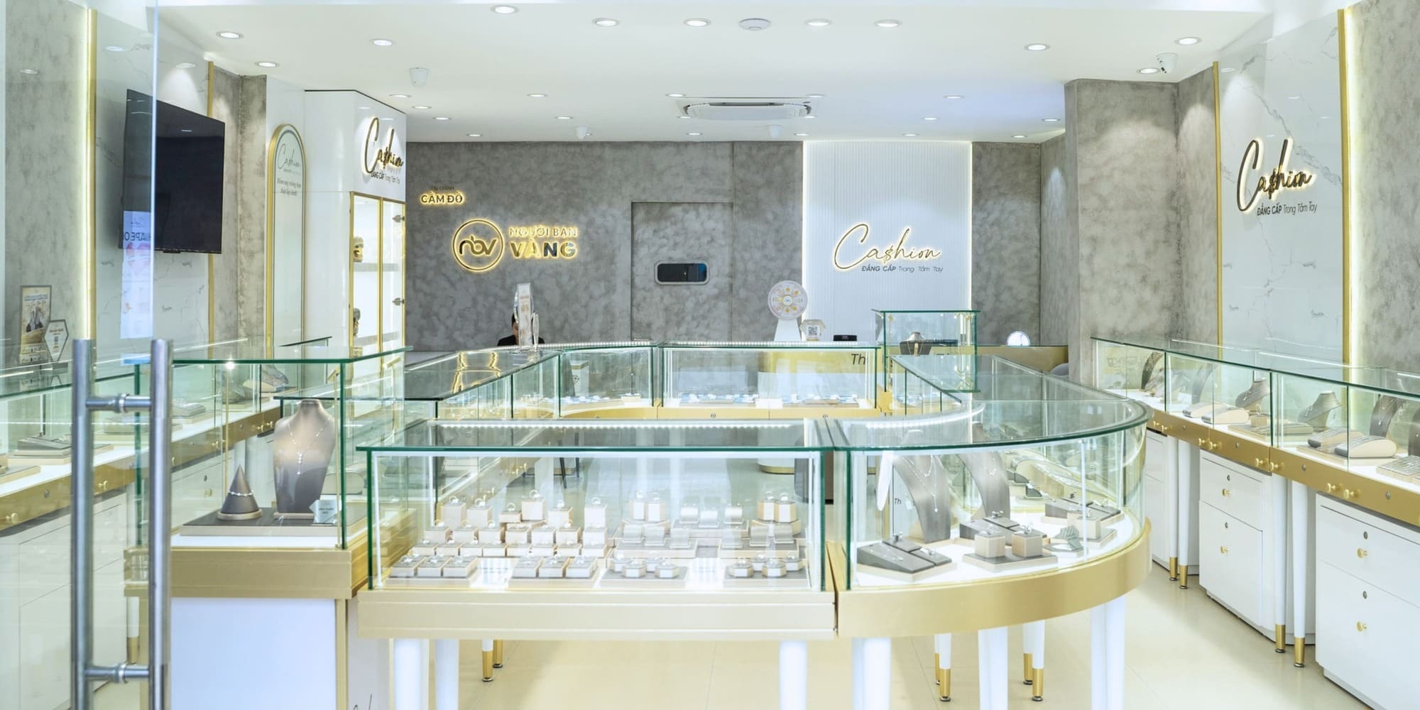 Ảnh: Không gian mua sắm trang sức tại cửa hàng Cashion