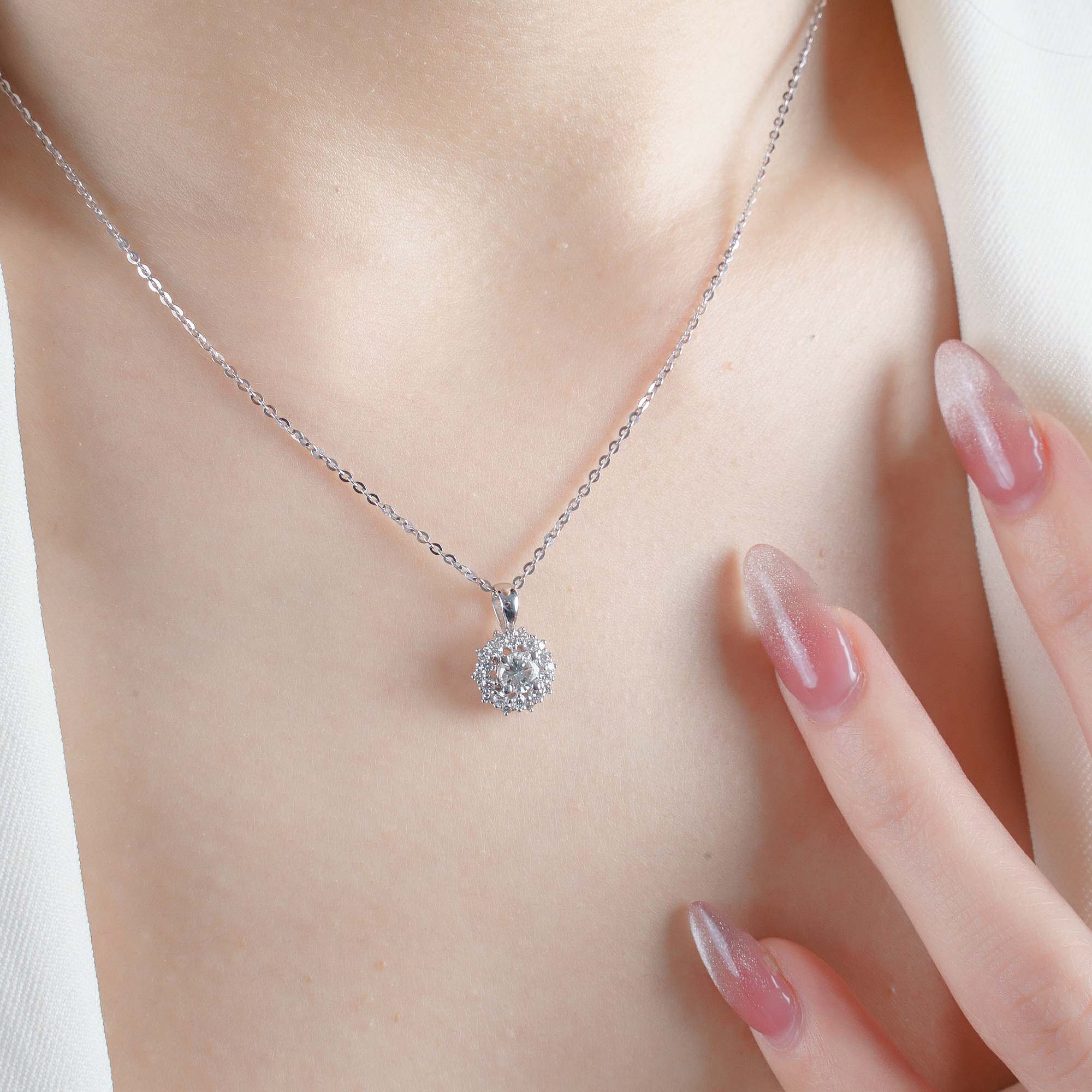 Mặt dây chuyền Kim cương hoa 585 HOA.MC10T15NU.W585 - Ảnh 5