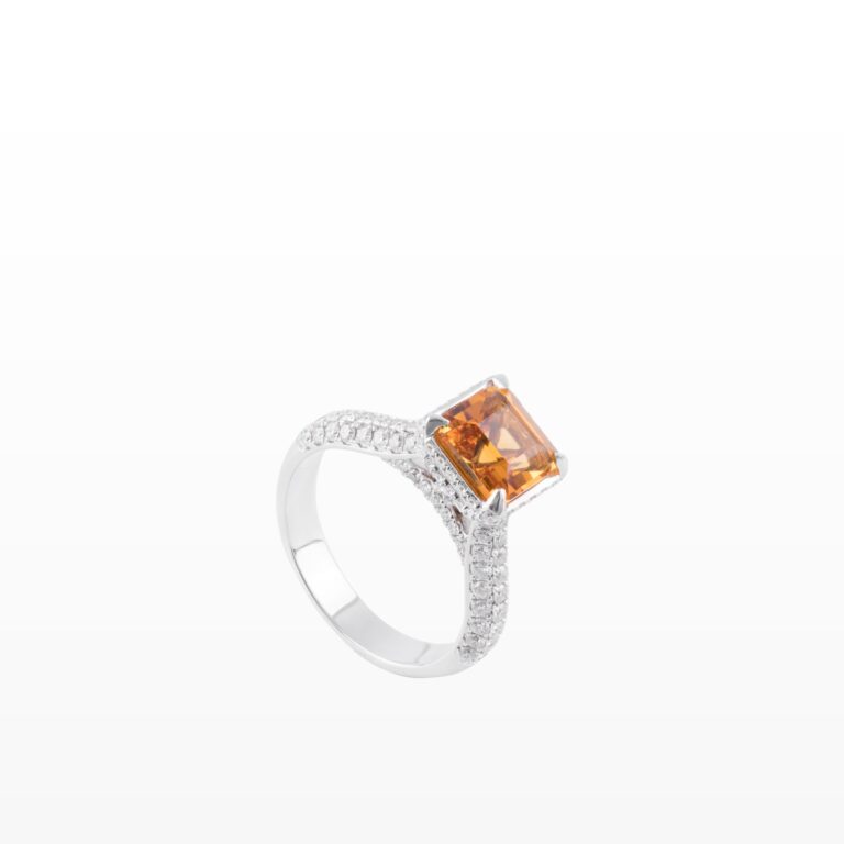 Nhẫn Đá Citrine đính kim cương 750 NGD0029104