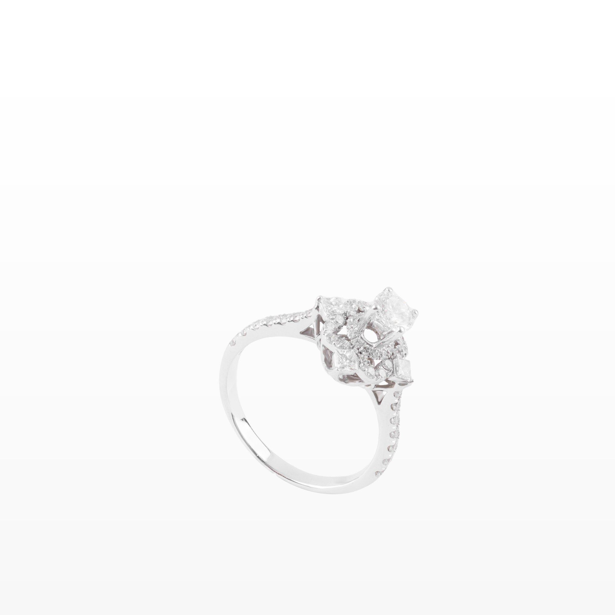 Nhẫn Kim cương halo 750 NGD0029359